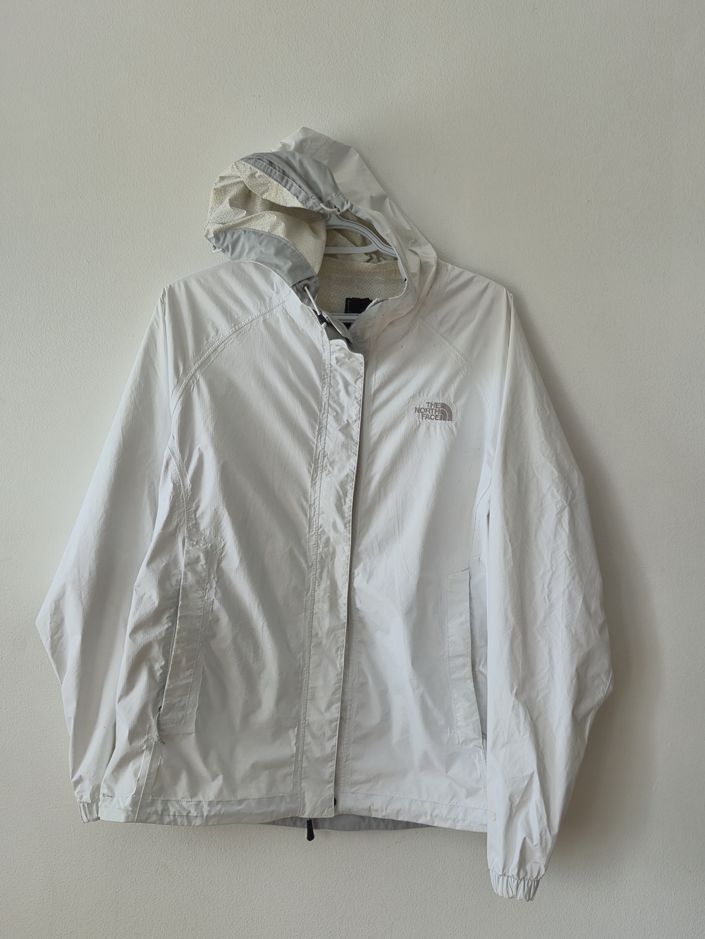 The North Face Women's White Hooded Lightweight Jacket